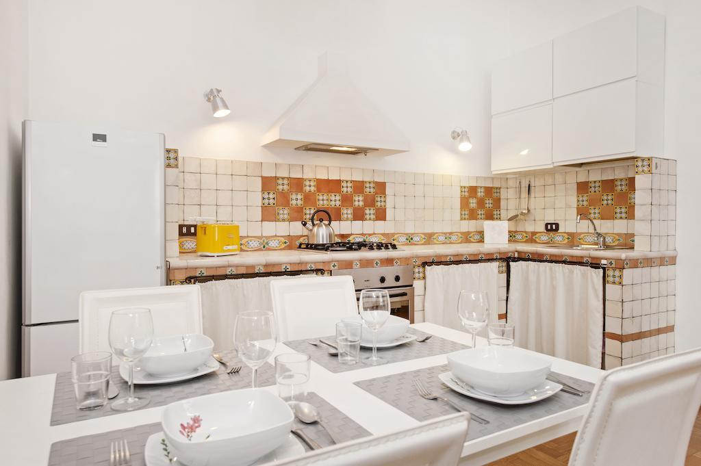 Apartment Casa Maya Rome