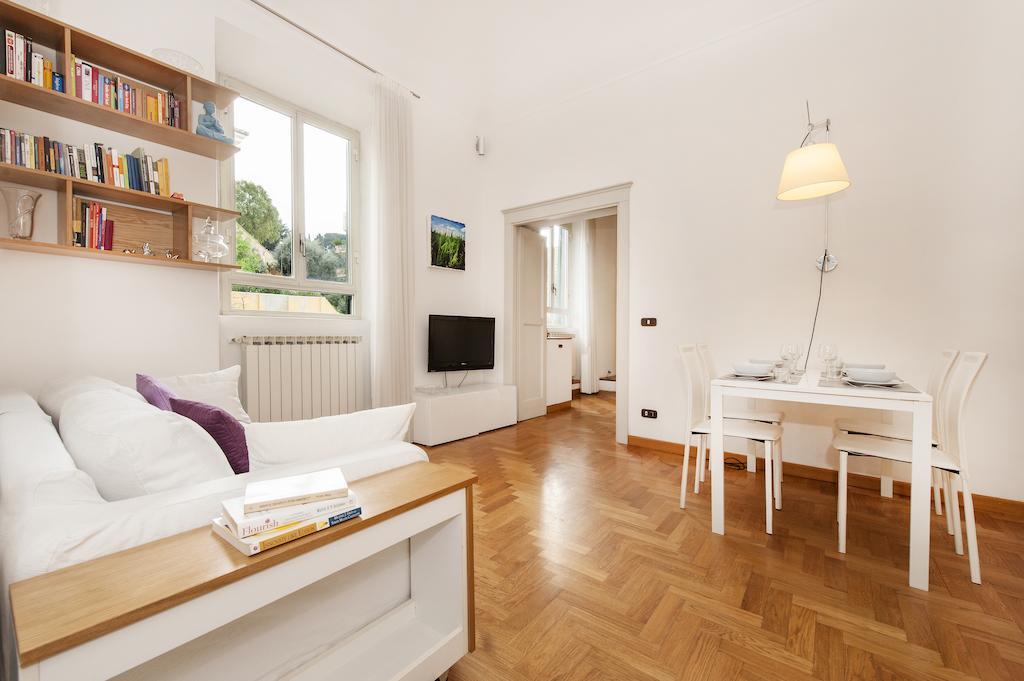 Apartment Casa Maya Rome